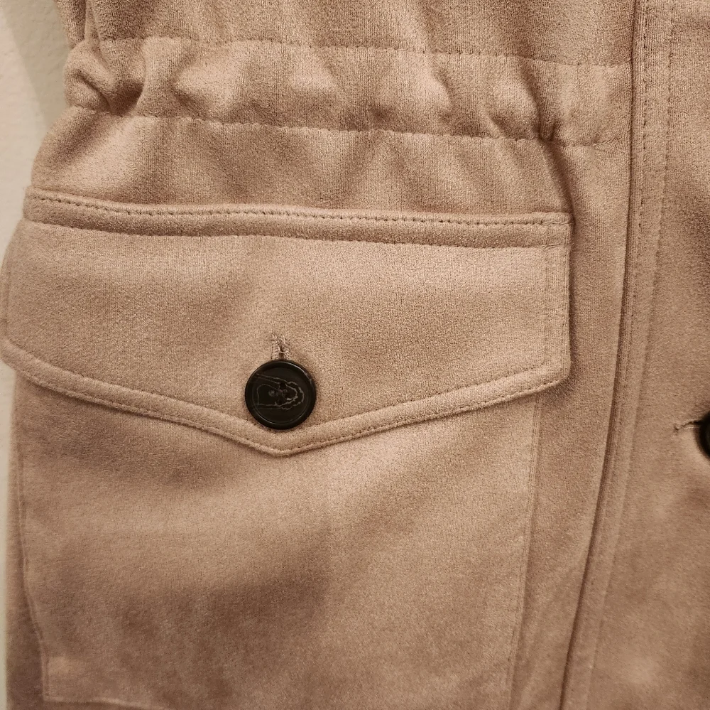 Tan color faux suede soft vest - Picture 4 of 12